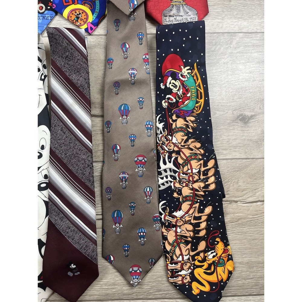 Disney - 14 Silk Tie Lot Featuring Mickey Mouse & Many Other Beloved Characters - Picture 4 of 14